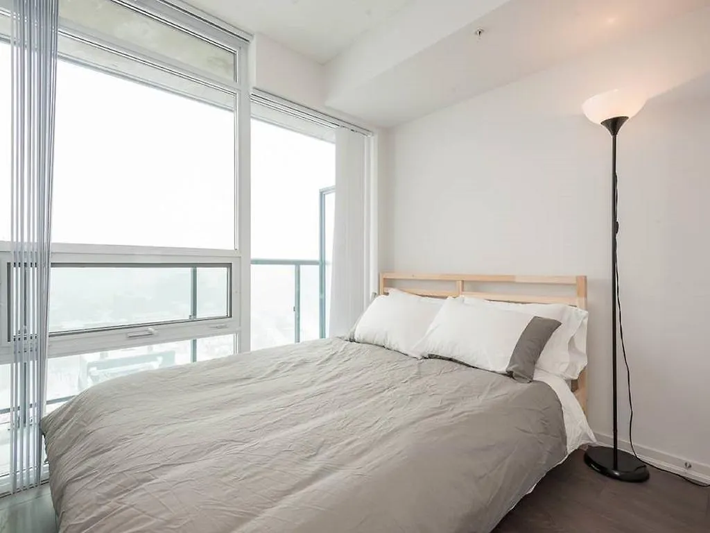 Aoc Suites - Penthouse Condo 0*, Toronto Canada