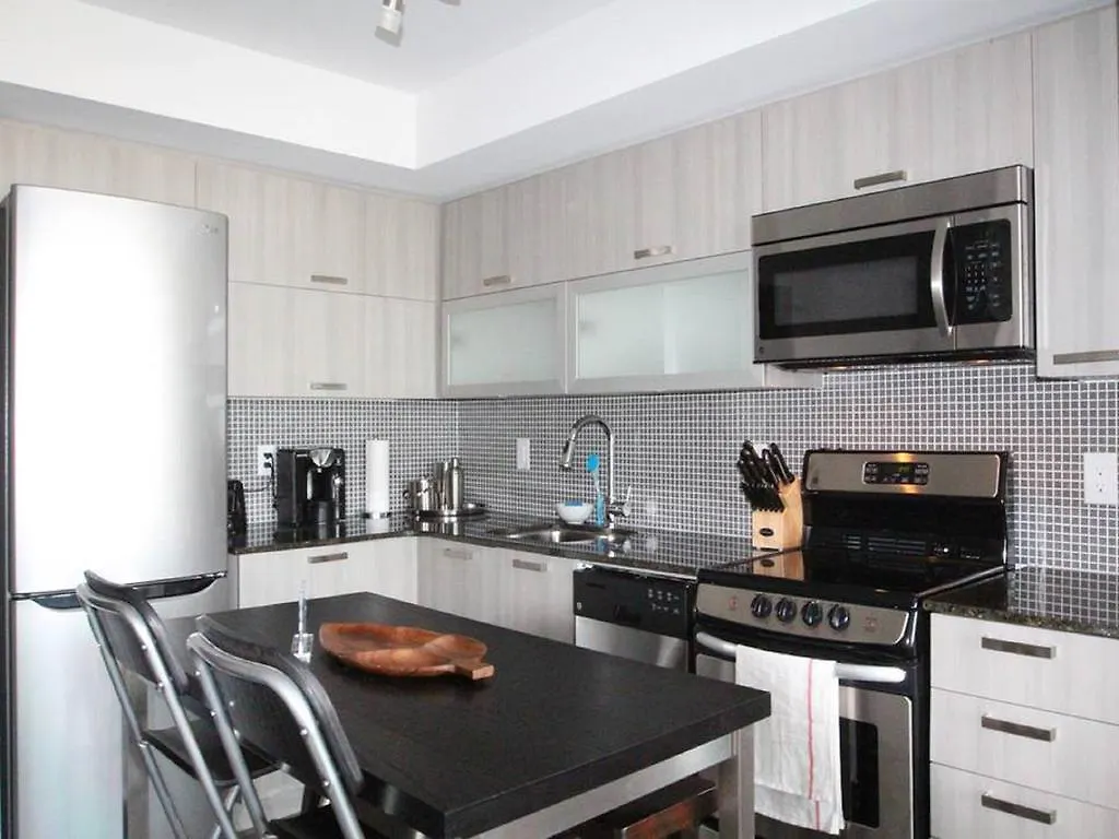 Aoc Suites - Penthouse Condo Apartment